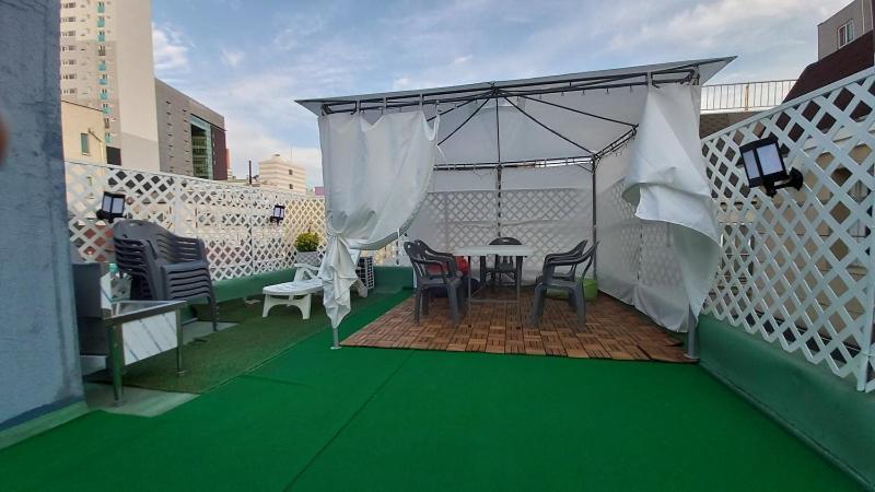 Buzz Guesthouse Hostel Seoul Exterior photo