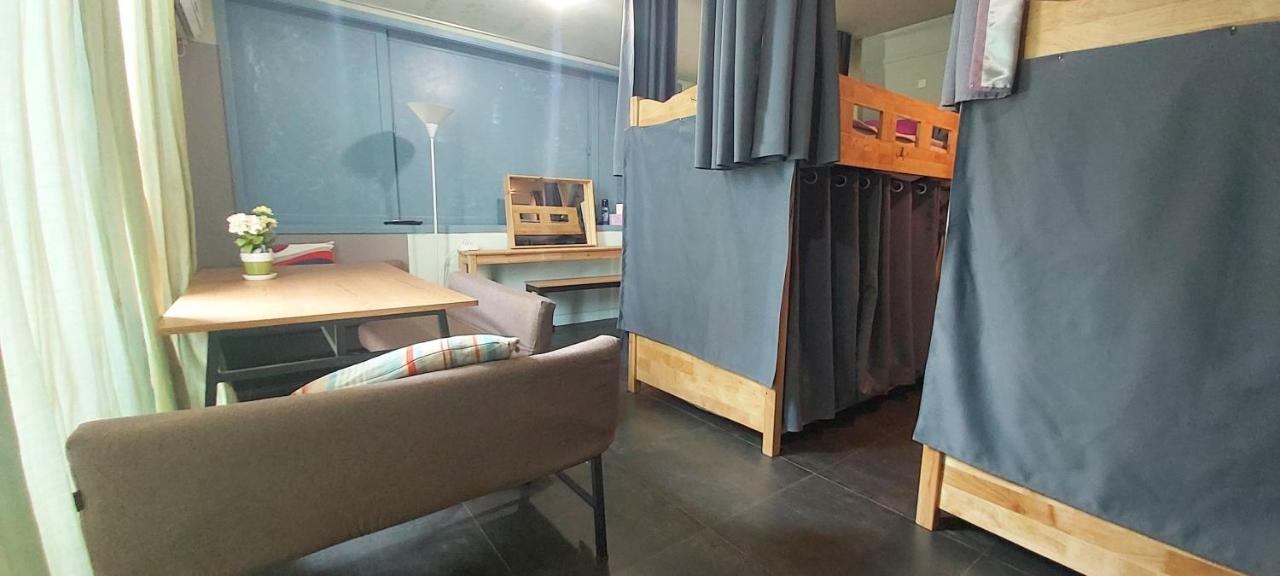Buzz Guesthouse Hostel Seoul Exterior photo