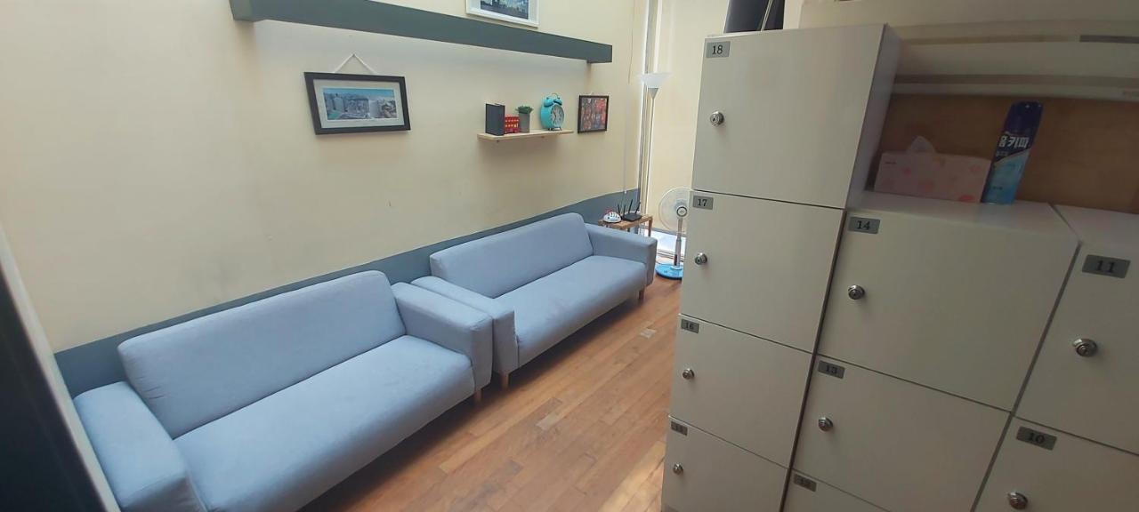 Buzz Guesthouse Hostel Seoul Exterior photo
