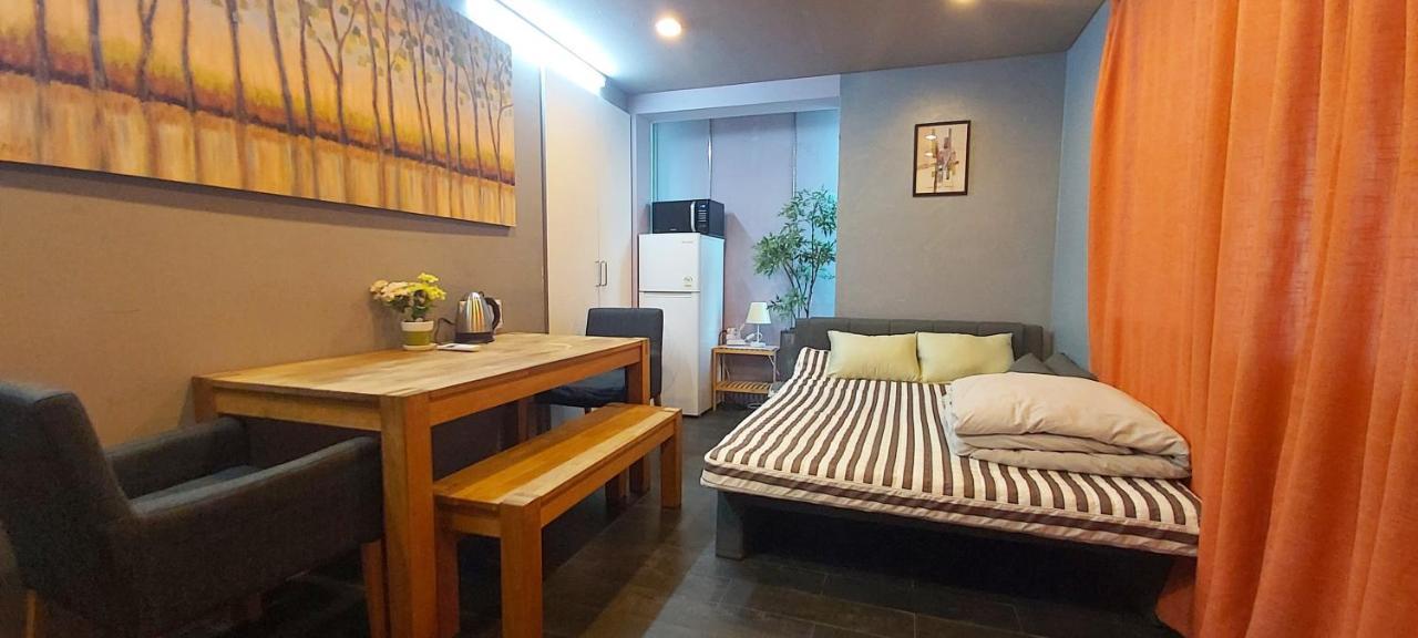 Buzz Guesthouse Hostel Seoul Exterior photo