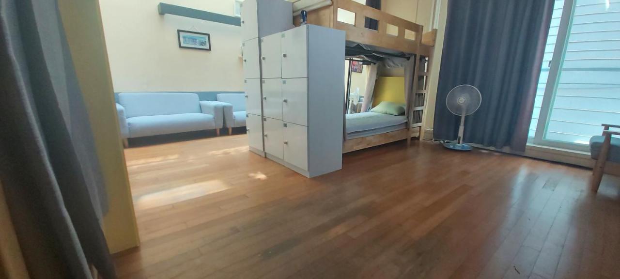 Buzz Guesthouse Hostel Seoul Exterior photo